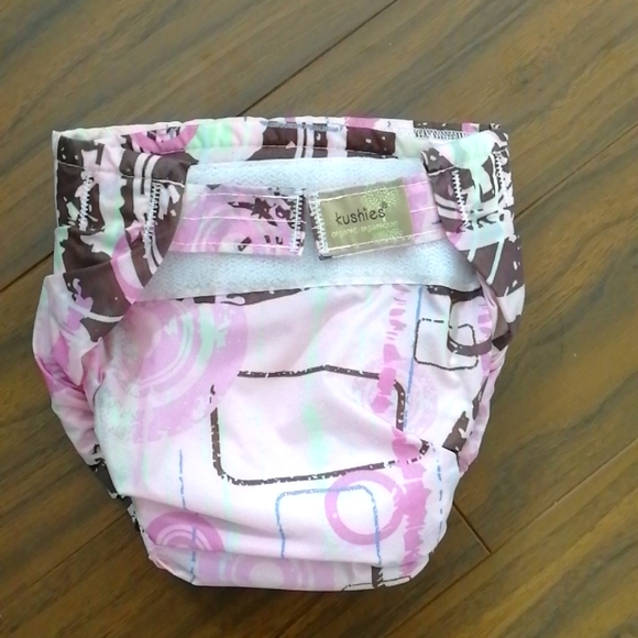 VGUC 2-pack Kushies Organic All-In-One cloth diapers - Picture 4 of 12